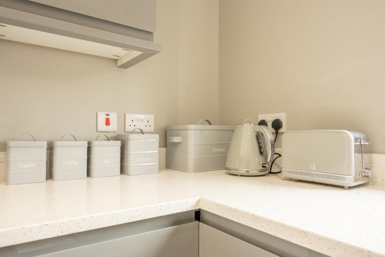The View Apartment 2, Newry - Luxury Open Plan Apartment With City Views Exterior photo